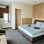 بيت ضيافة Mediterran Kecskemét