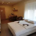 بيت ضيافة Mediterran Kecskemét