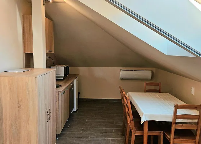 Mediterran Gæstehus 3*